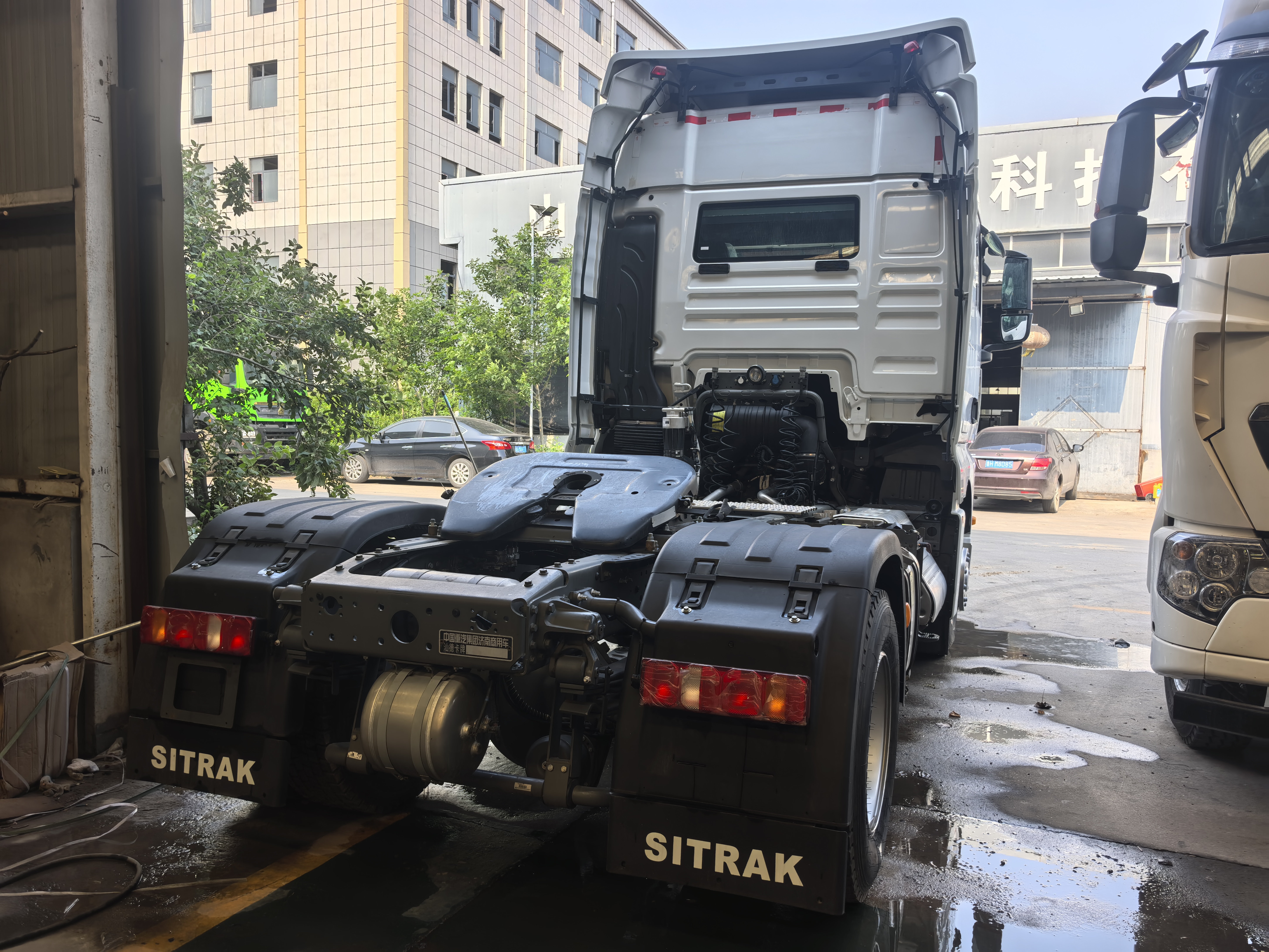 中国重汽SITRAK  4X2     540