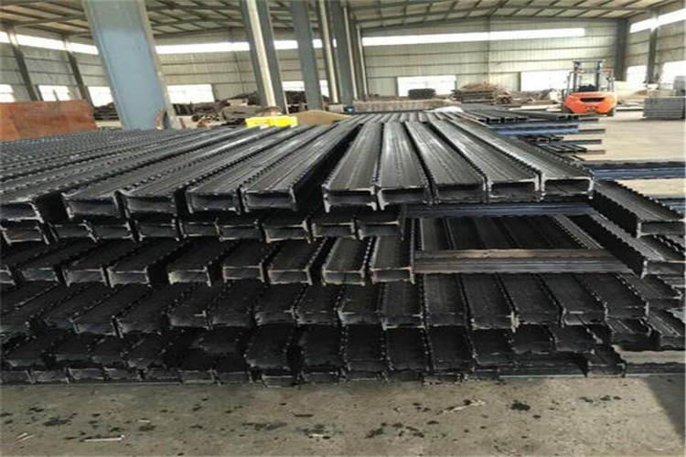 Heavy Duty Articulated Roof Bar DJB1800
