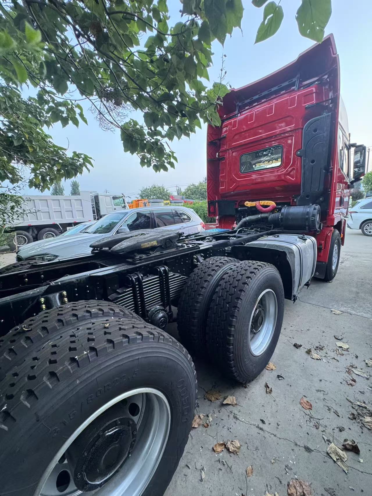 SHACMAN DELONG X3000 6x4 Tractor Head