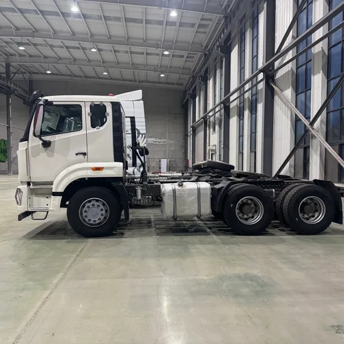 SINOTRUK HOWO NX 6×4 Tractor Truck