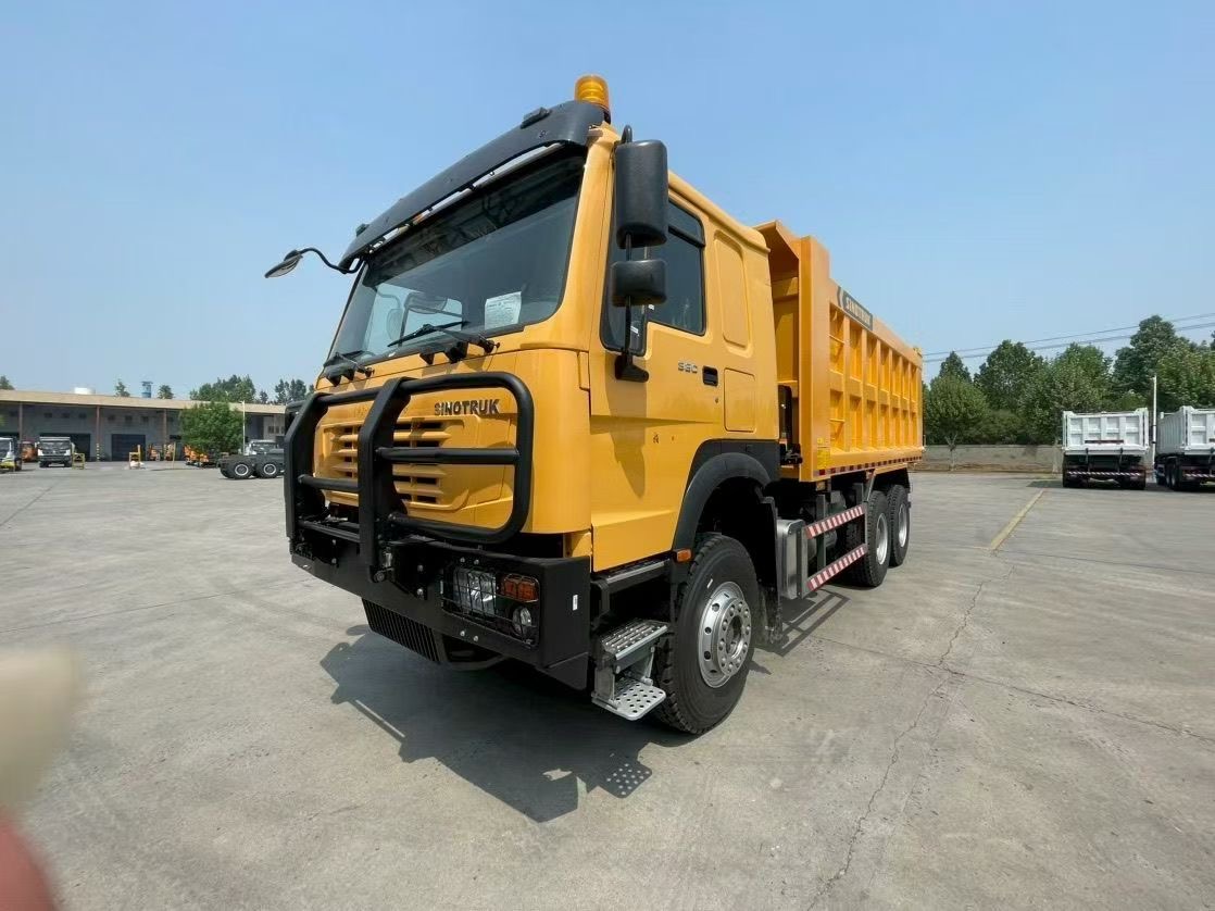 SINOTRUK HOWO 6×4 Heavy Duty Dump Truck