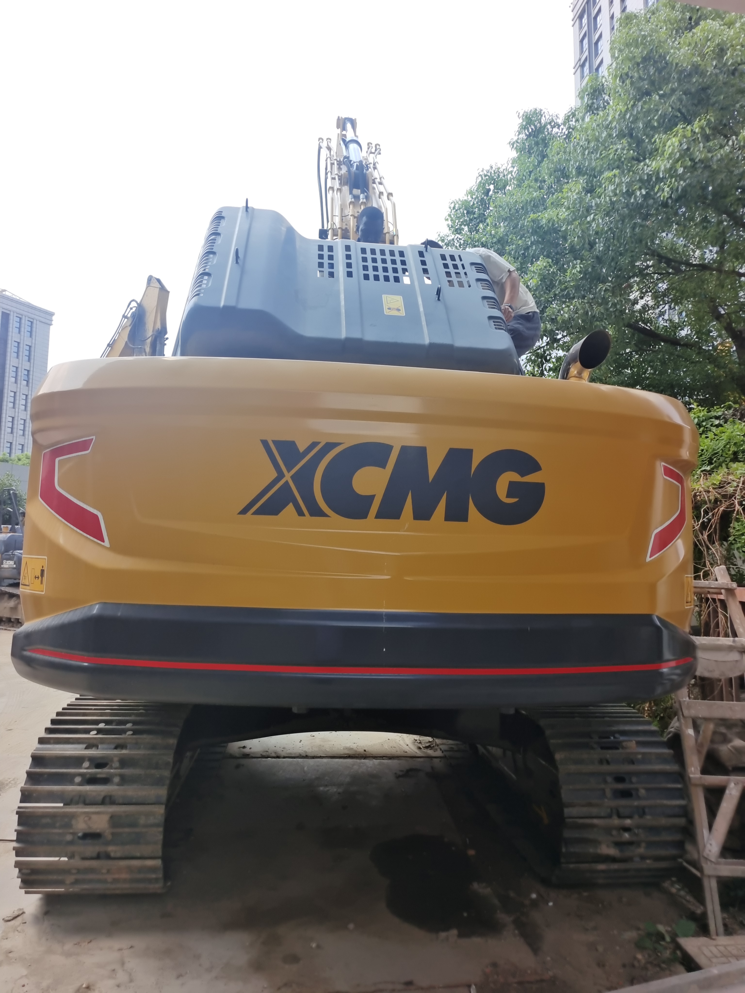 Brand New XCMG Xe215ga Crawler Excavator 8 Brake Wheels Original New Hydraulic Digger Construction Machinery for Sale