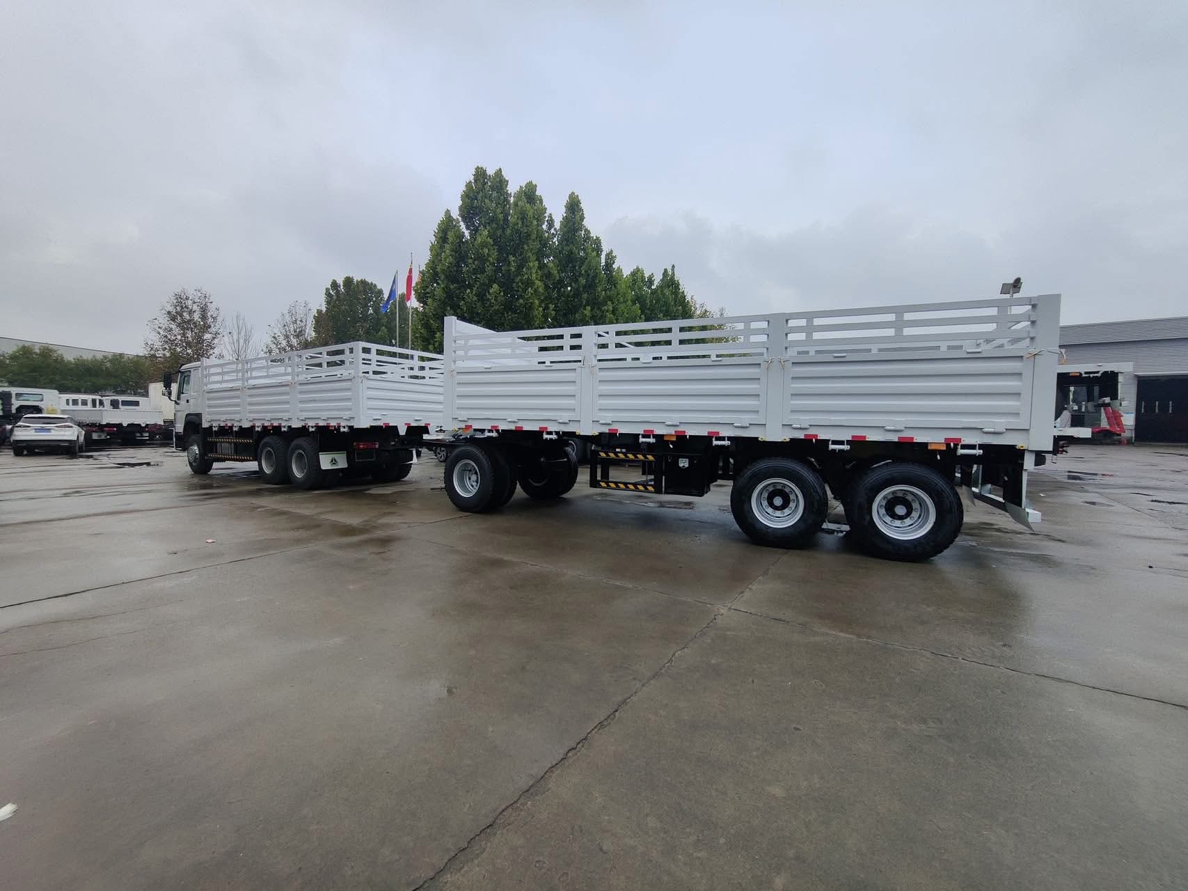 HOWO 6x4 Cargo Truck with Full Sidewall Stake Semi-trailer (One Tractor + One Stake Trailer Combination)