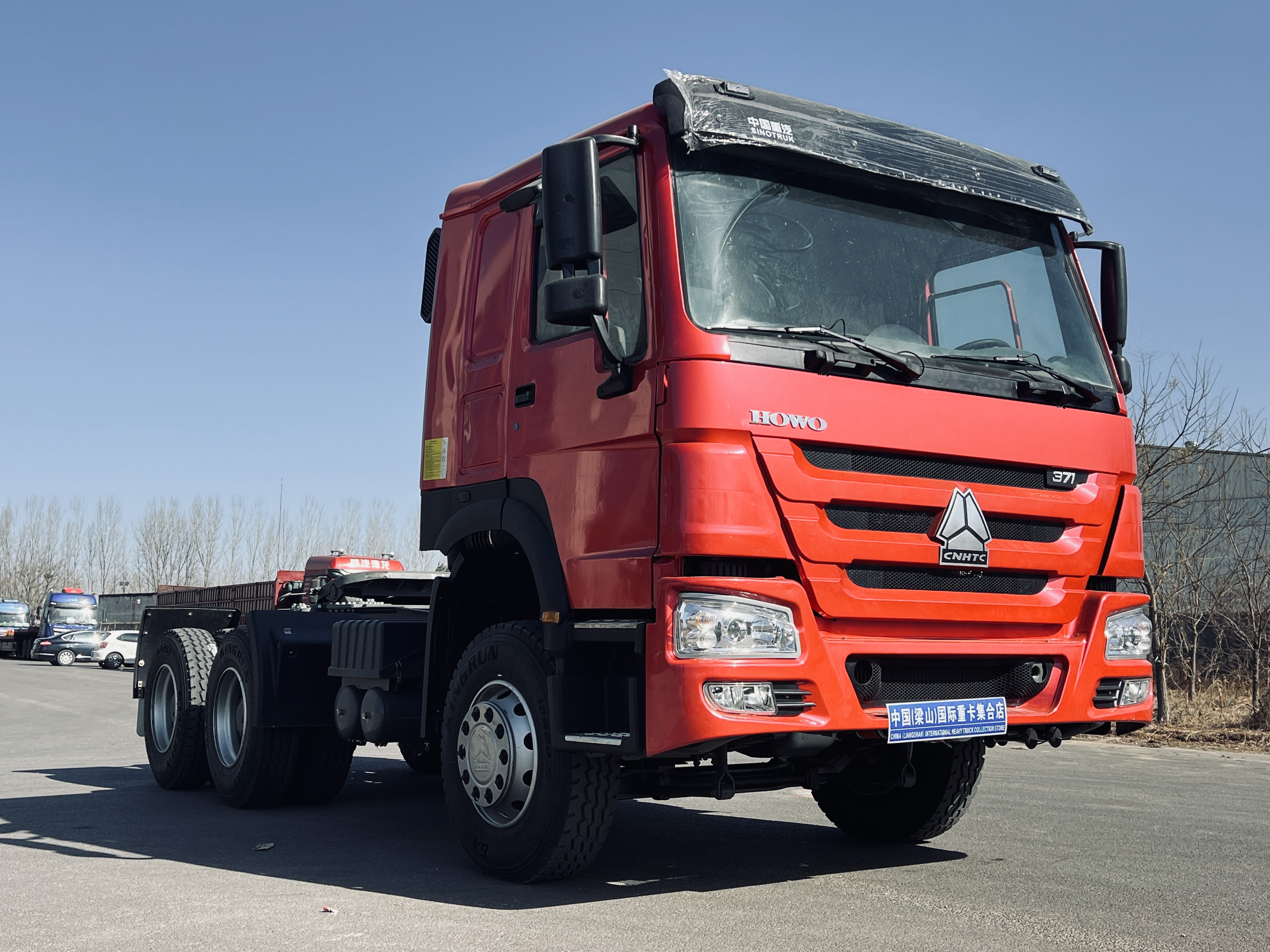 SINOTRUK HOWO 371HP 6×4 Tractor Truck