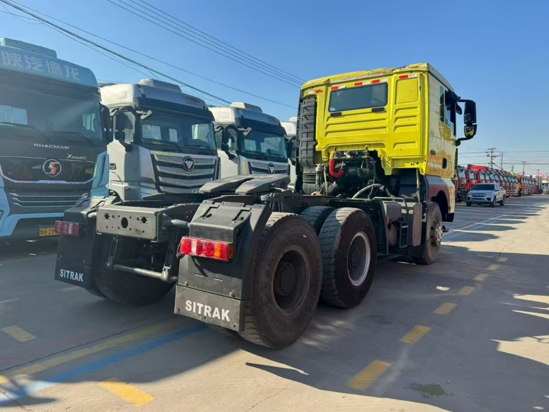 Second Hand High Quality SITRAK C7H Rear 8 Wheel Heavy Tractor Head Full MAN Engine Chassis Inspection For Overseas Mining Construction Freight Transport Project
