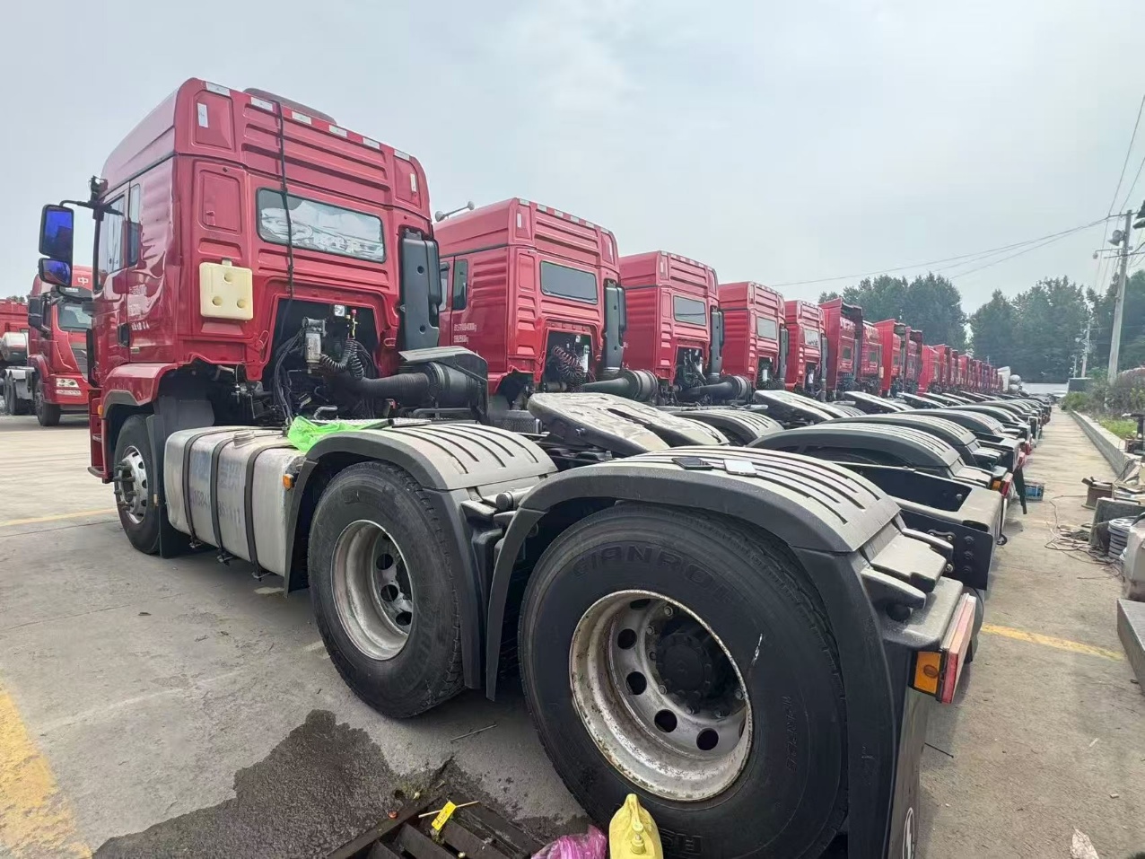 Used Euro 5 SHACMAN M3000S 6×4 Light Tractor Truck 460HP Weichai Diesel Engine Fast Manual Gearbox For Long Distance Container Coal Logistics Export To Africa Central Asia