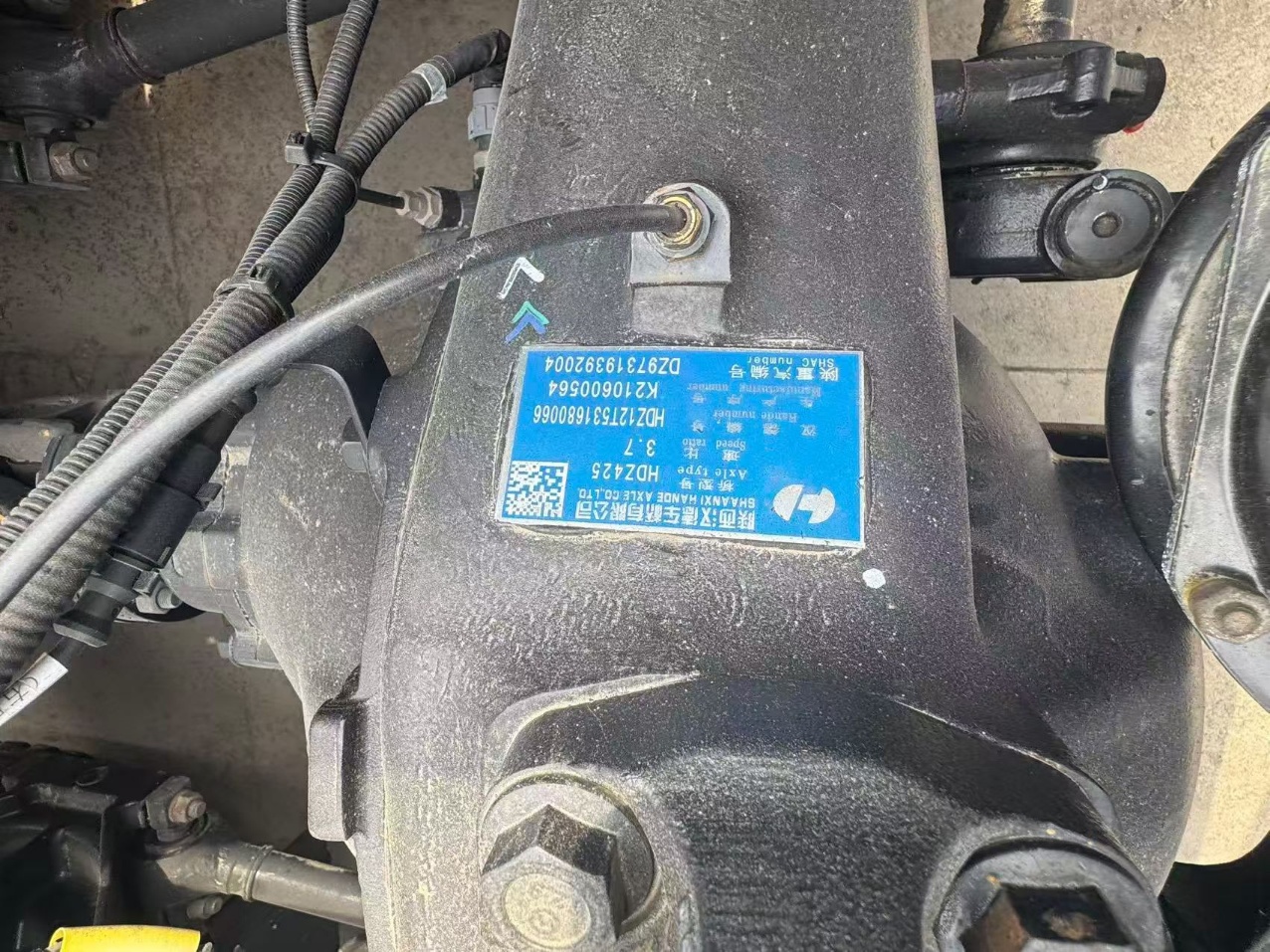 Used Euro 5 SHACMAN M3000S 6×4 Light Tractor Truck 460HP Weichai Diesel Engine Fast Manual Gearbox For Long Distance Container Coal Logistics Export To Africa Central Asia