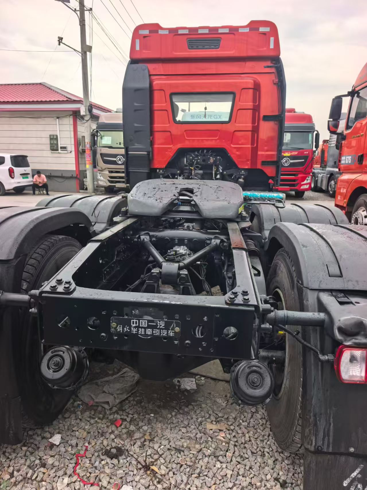 Used Jiefang Tractor With 457 Heavy Axle 2025 Latest Aowei 13L 520HP Manual Gear Long Distance Logistics Truck