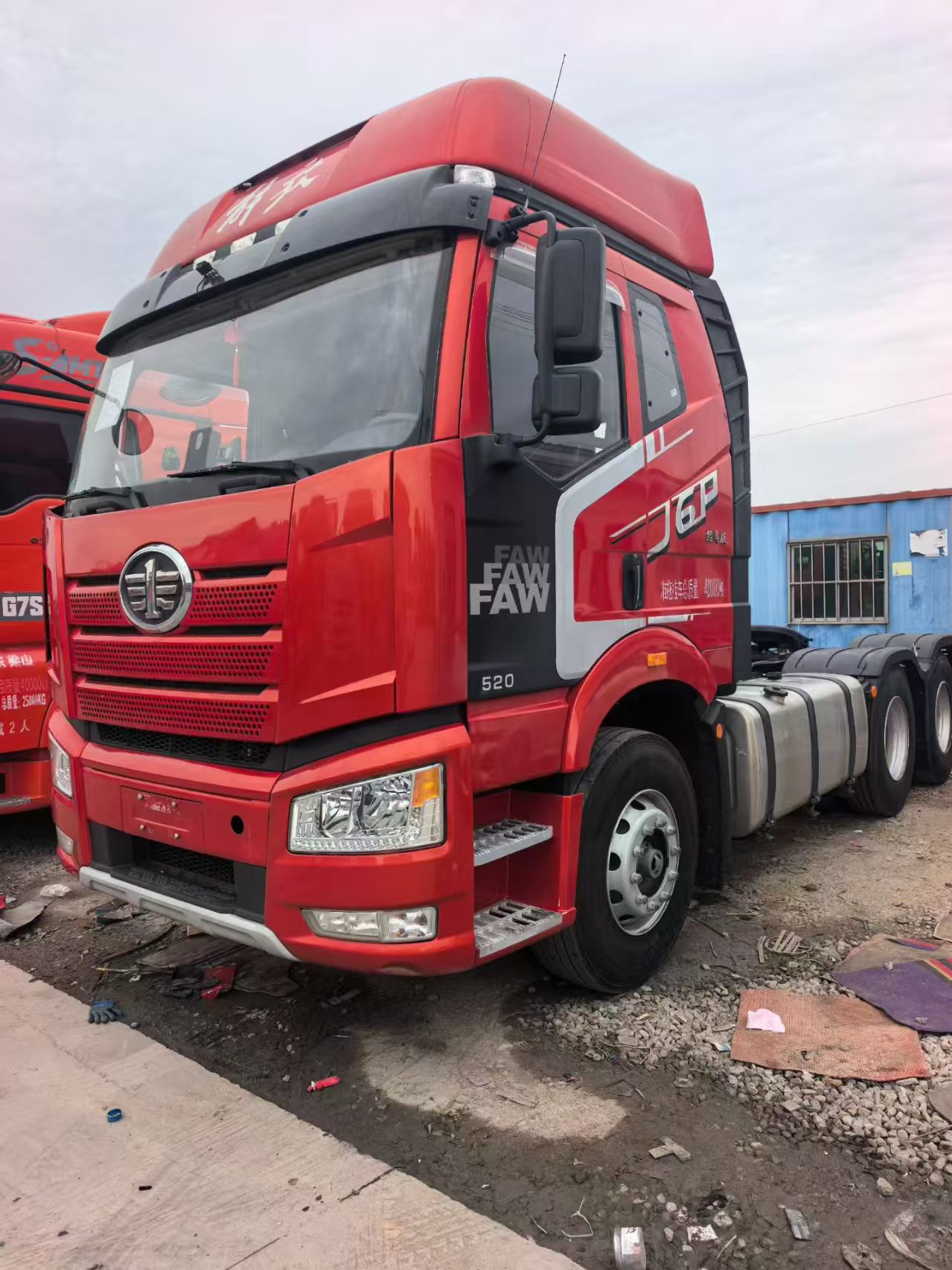 Used Jiefang Tractor With 457 Heavy Axle 2025 Latest Aowei 13L 520HP Manual Gear Long Distance Logistics Truck
