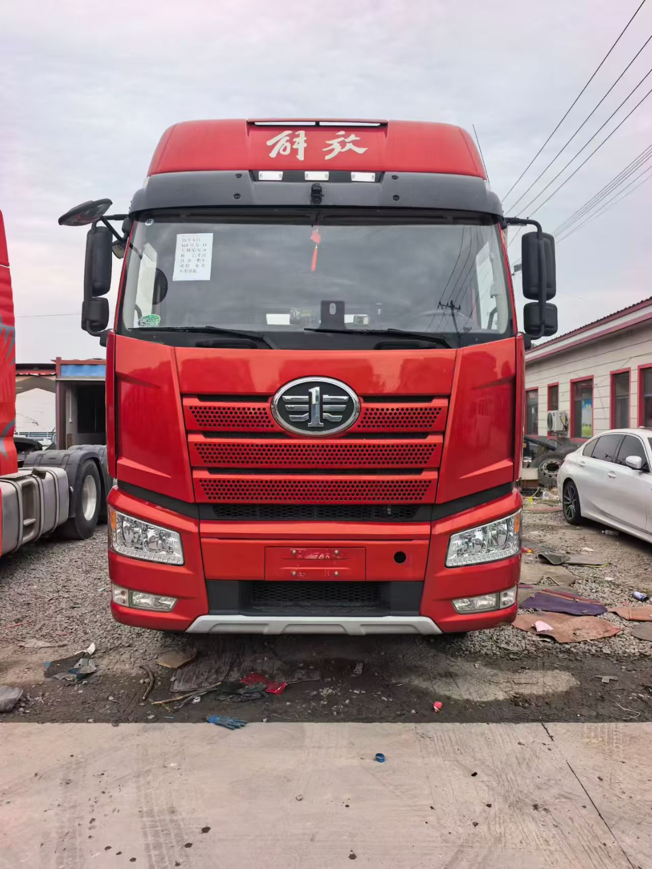 Used Jiefang Tractor With 457 Heavy Axle 2025 Latest Aowei 13L 520HP Manual Gear Long Distance Logistics Truck