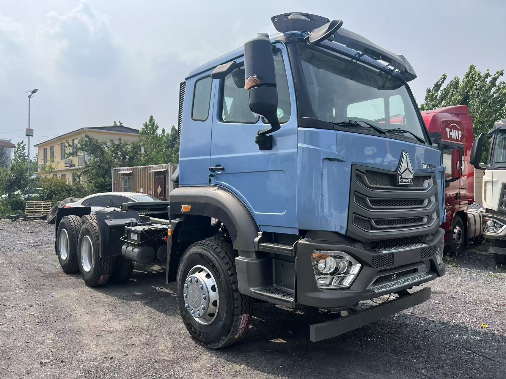 Second Hand High Quality Refurbished HOWO NX 6×4 Rear 8 Wheel Tractor Head Full Chassis Engine Inspection Euro III Emission For Overseas Long Haul Freight Project