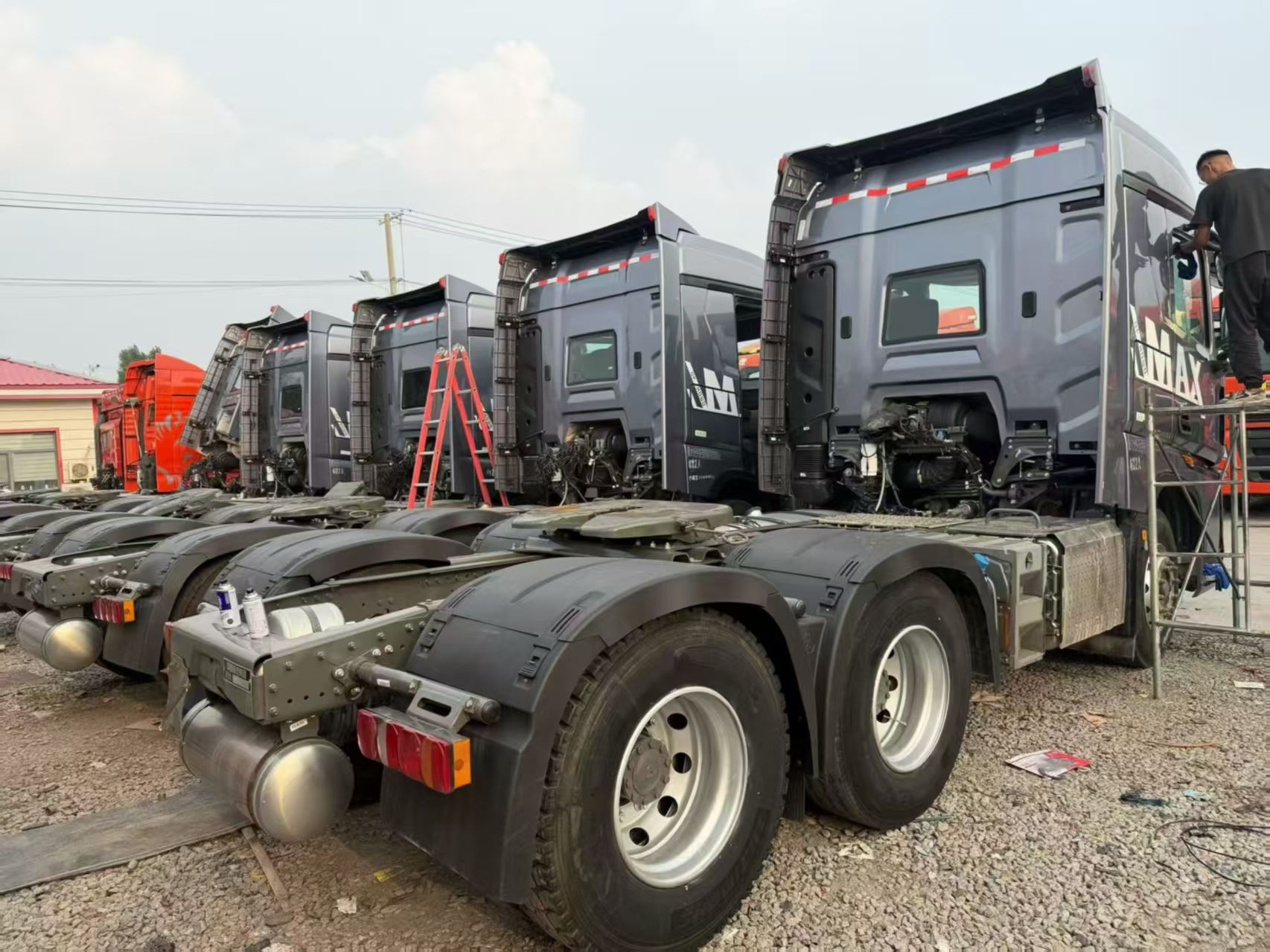 Bulk Second Hand Tractor Unit 2023 Weichai 480HP 13L Engine Fast Manual Transmission 10 Units In Stock