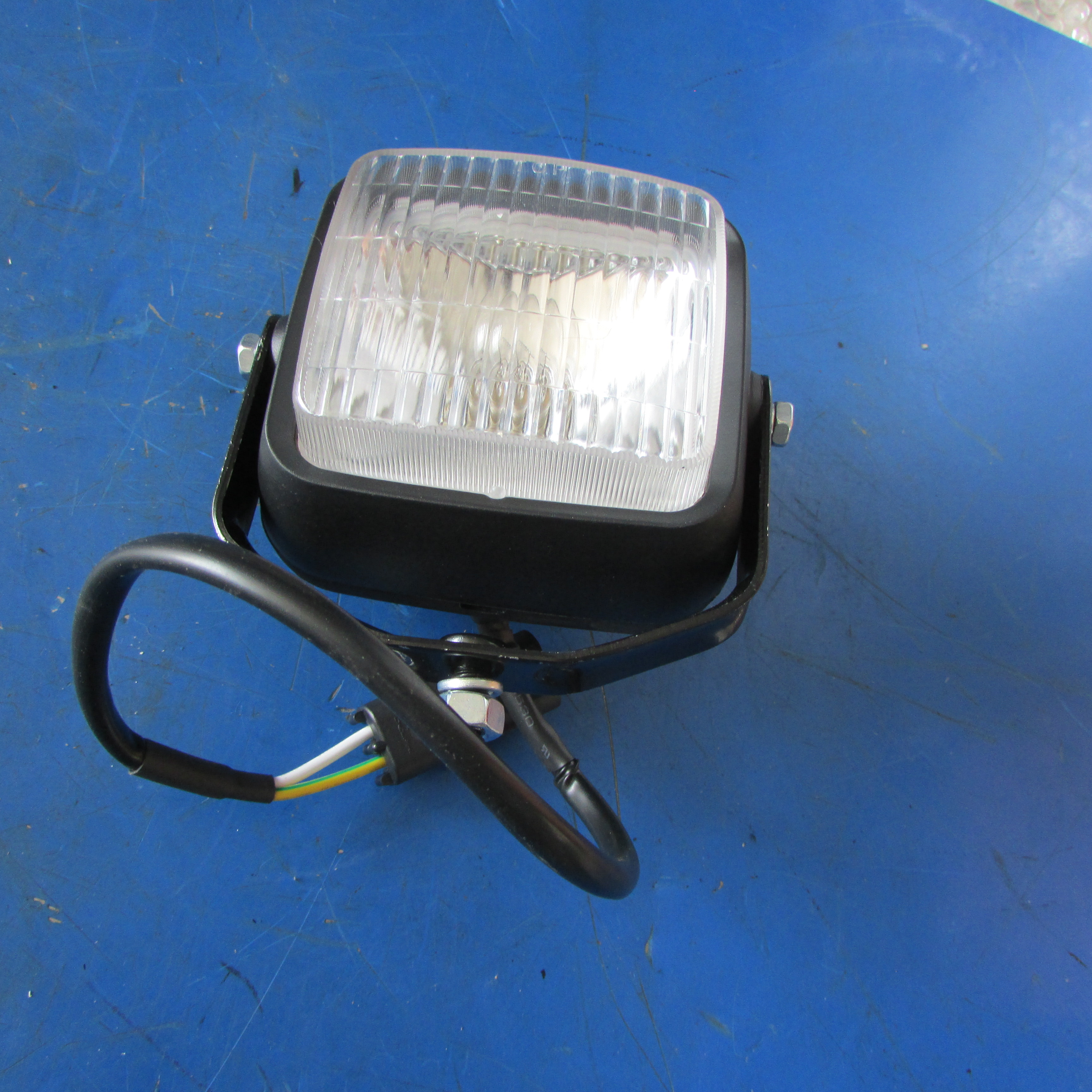 XCMG Construction Equipment Side Lamp – XGGD14-24C (P/N 803678327) , Original Specification