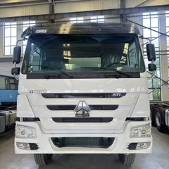 Haowo National Three Major Pump Rear Eight Wheel Oil Tank Truck