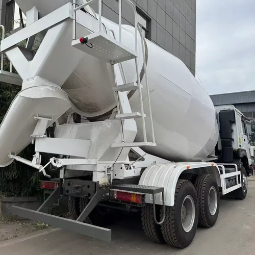 Heavy Duty Truck HOWO National Three Major Pump Mixing Truck