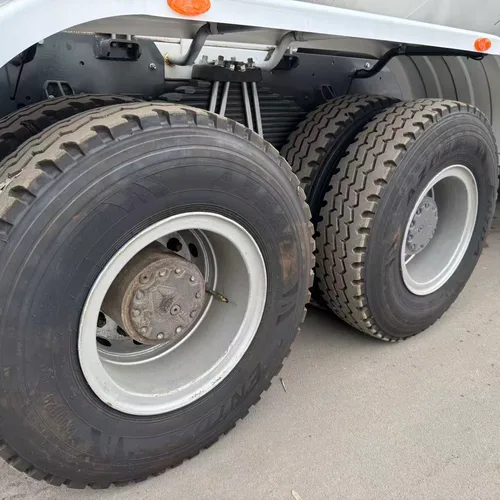 Heavy Duty Truck HOWO National Three Major Pump Mixing Truck