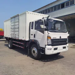 HOWO 4×2 Box Light Truck