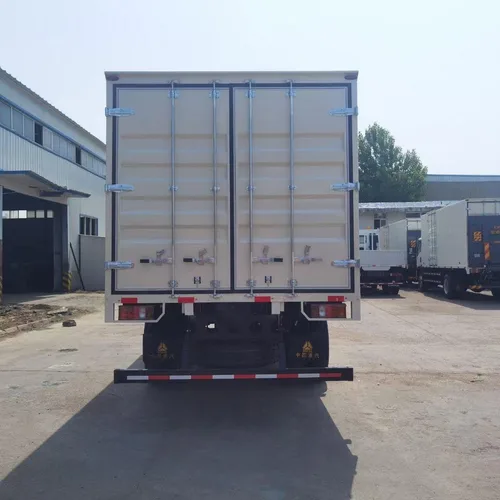 HOWO 4×2 Box Light Truck