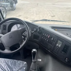 SINOTRUK HOWO 6×4 340HP Stake Fence Cargo Truck