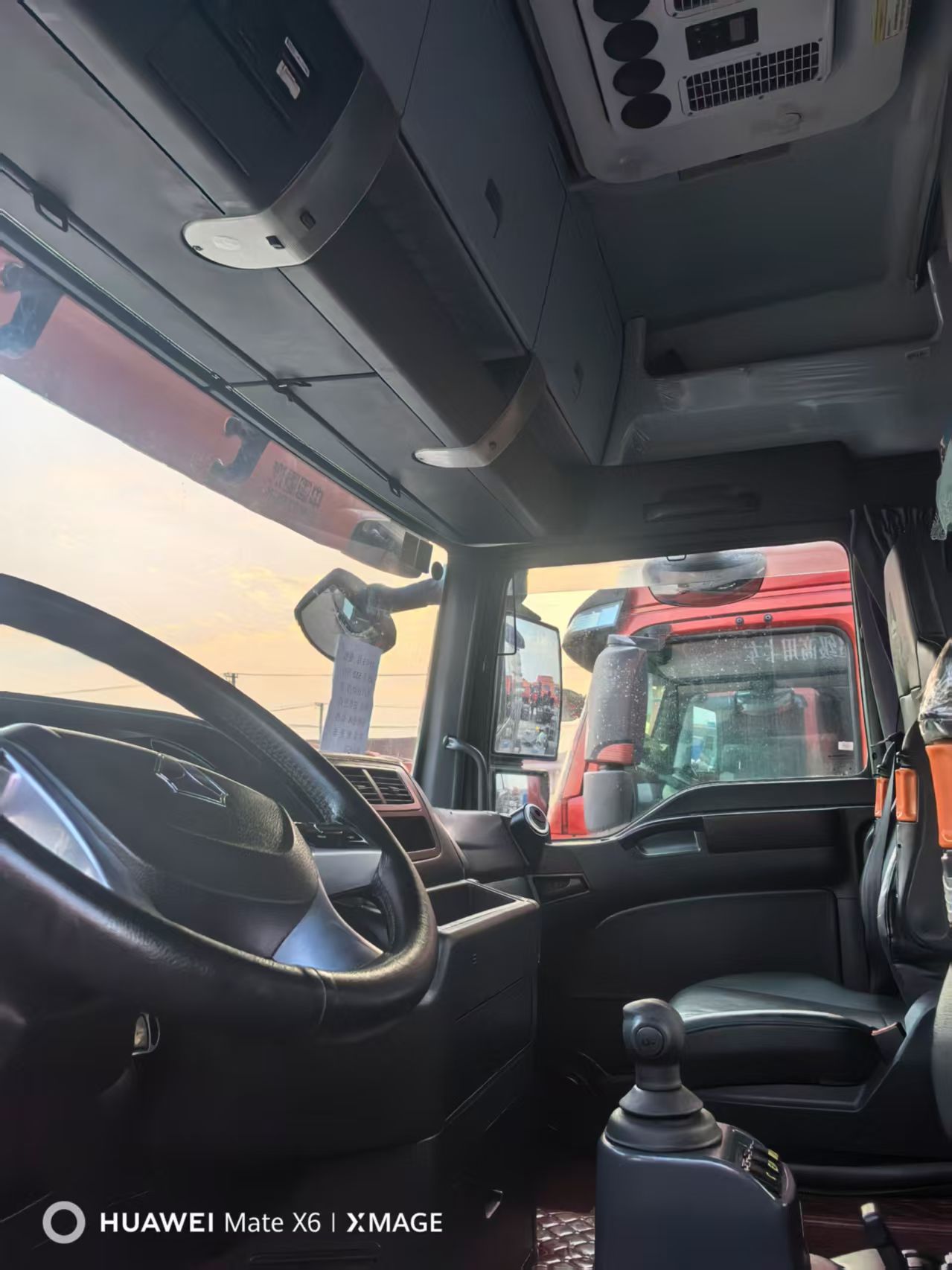 National V Sinotruk Howo Used Tractor Truck 2021 MAN Tech 510HP Automatic Gearbox Hydraulic Retarder Parking AC