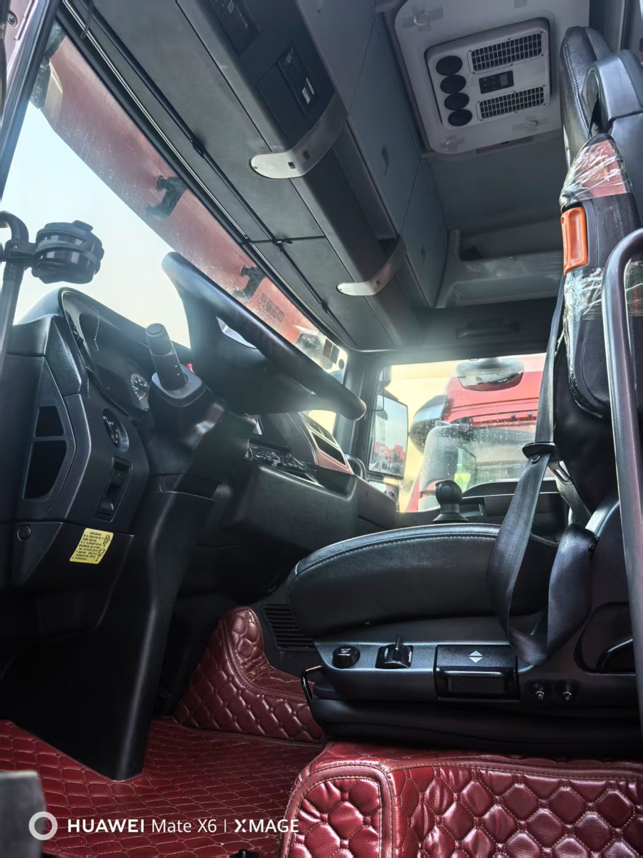 National V Sinotruk Howo Used Tractor Truck 2021 MAN Tech 510HP Automatic Gearbox Hydraulic Retarder Parking AC