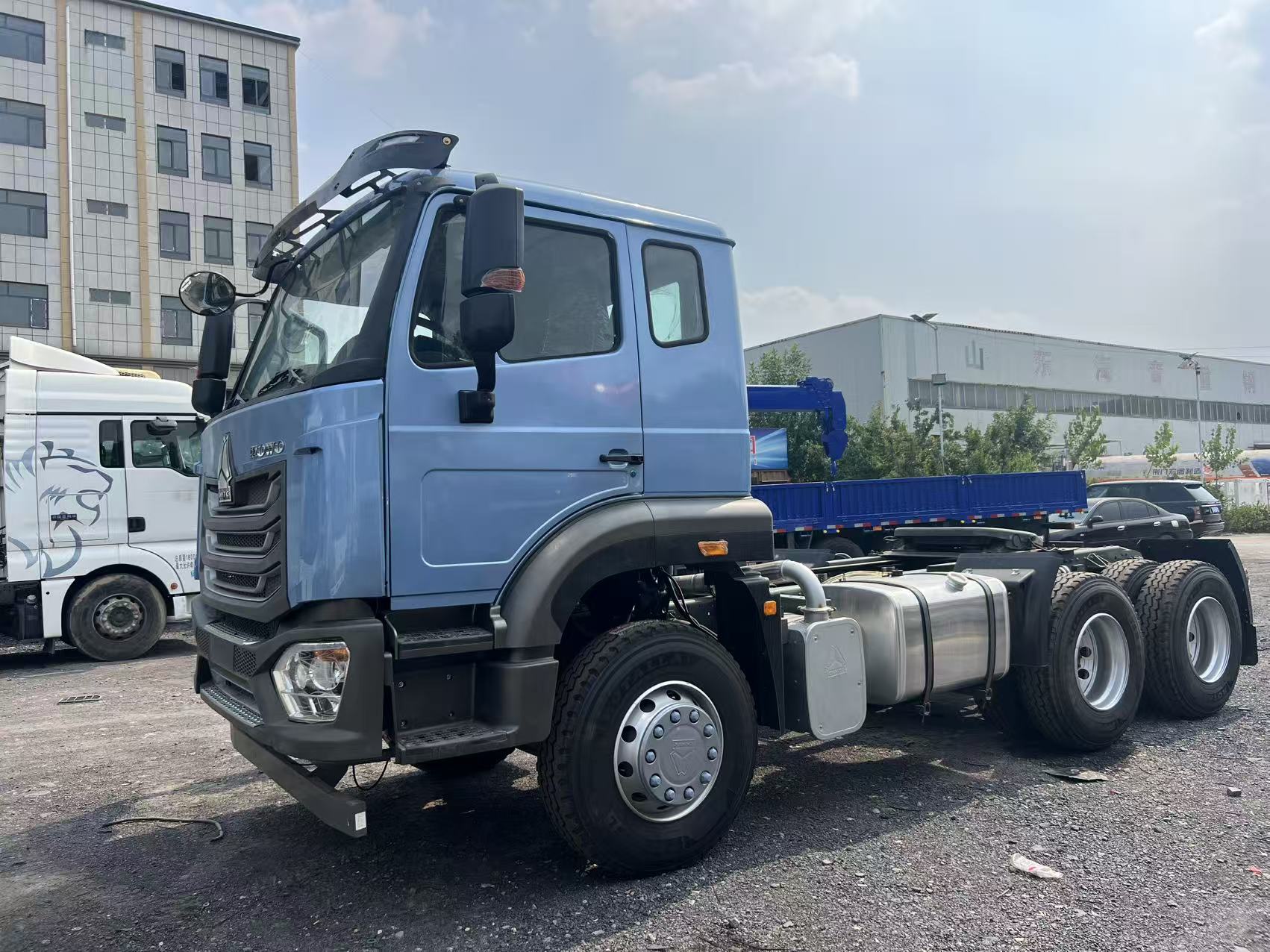 Second Hand High Quality Refurbished HOWO NX 6×4 Rear 8 Wheel Tractor Head Full Chassis Engine Inspection Euro III Emission For Overseas Long Haul Freight Project