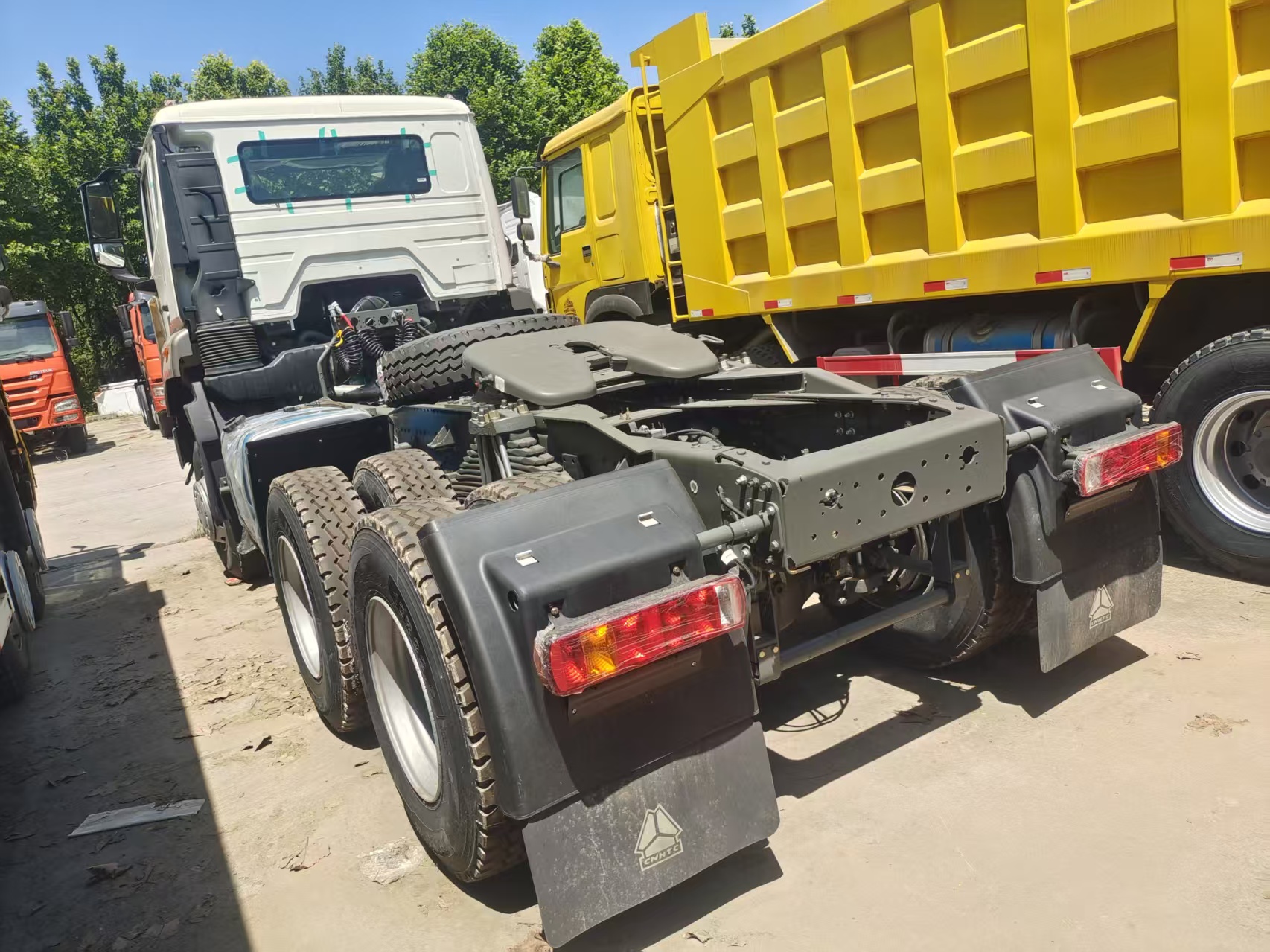 New & Refurbished Sinotruk HOWO NX 6×4 Heavy Tractor Truck Weichai Diesel Engine Long Distance Container Coal Logistics Transport Vehicle Export To Africa Central Asia Southeast Asia