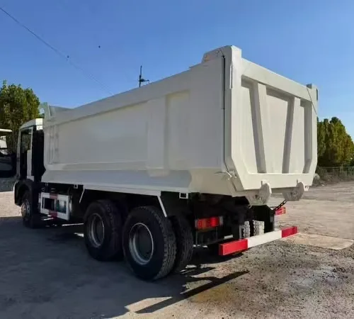 Used HOWO 6X4 10 Wheel Tipper Dump Truck, Thick Wear-resistant Cargo Box Dumper, Second-hand Construction Truck for Africa & Middle East Export