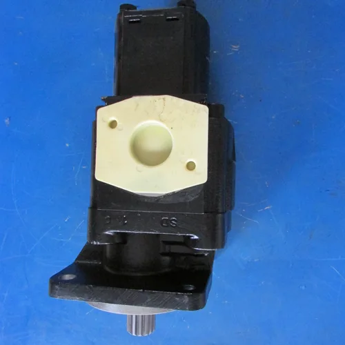 XCMG Right-Rotation Double Pump 803083600 (Model KP30.61/PLP20.20-R) | Dual Code, SAE Flange