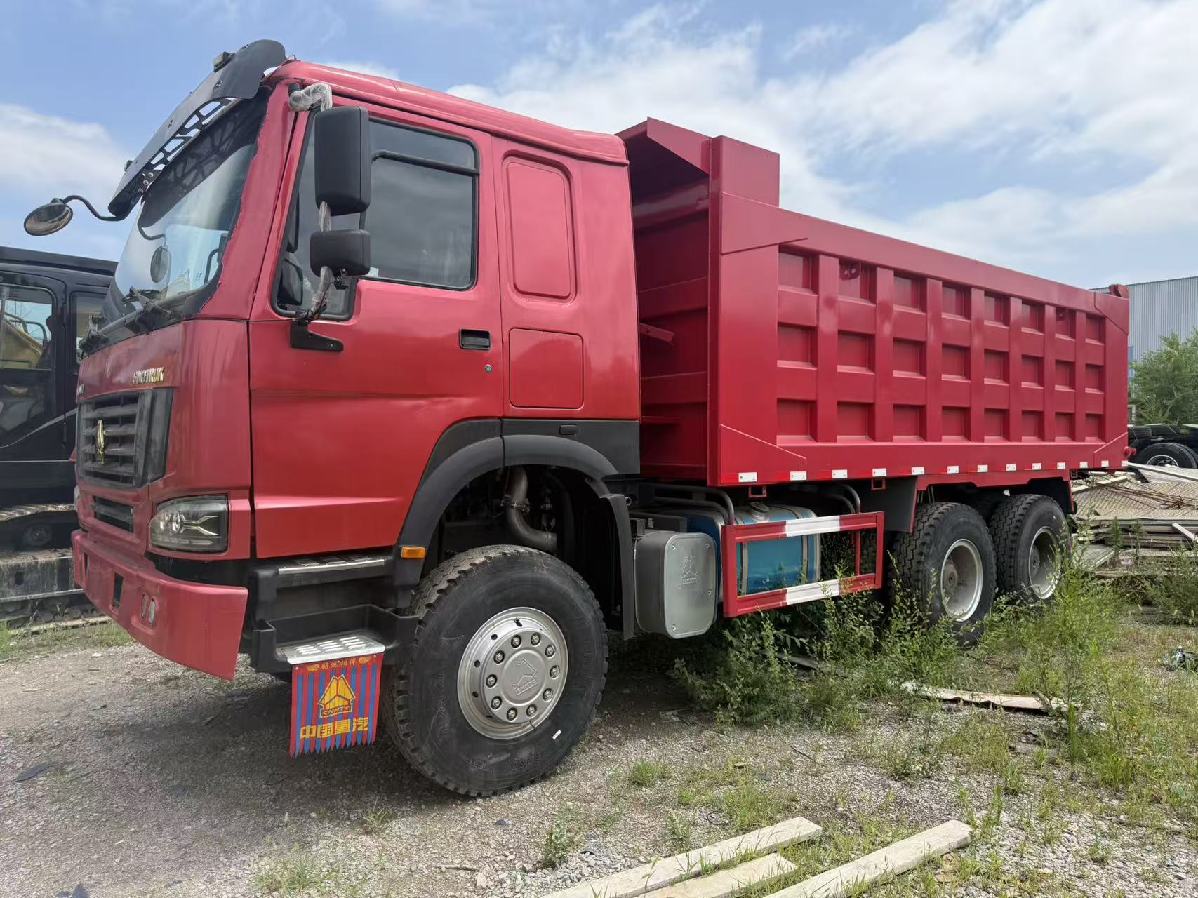 High Quality Remanufactured HOWO 371 Rear 8 Wheel 6×4 Tipper Truck Full Engine Chassis Hydraulic System Inspection For Overseas Mining Infrastructure Transport Project