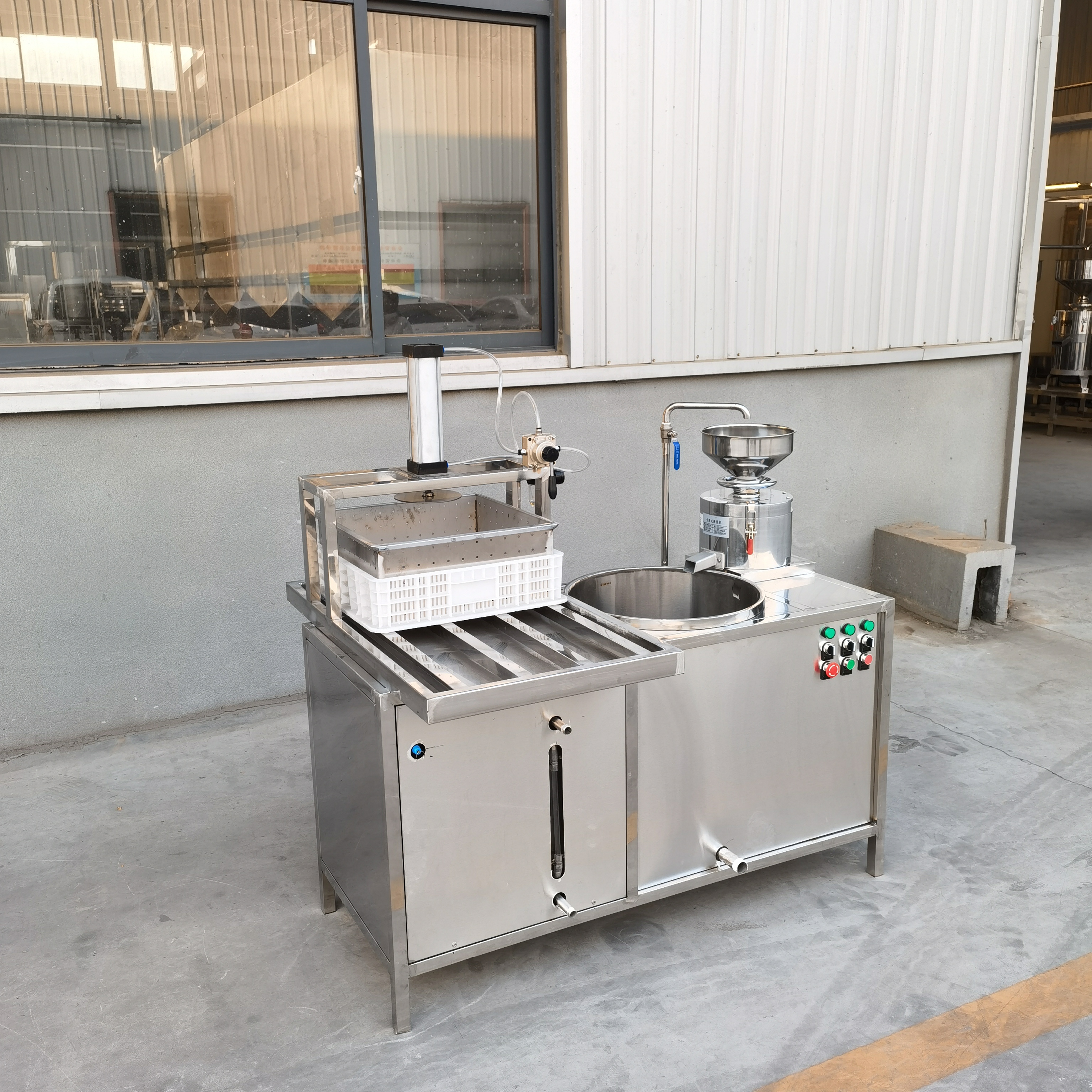 Small Integrated Soybean Grinding & Boiling Tofu Making Machine, Electric Heating Pneumatic Single Station Tofu Forming Equipment for Stall & Mini Workshop