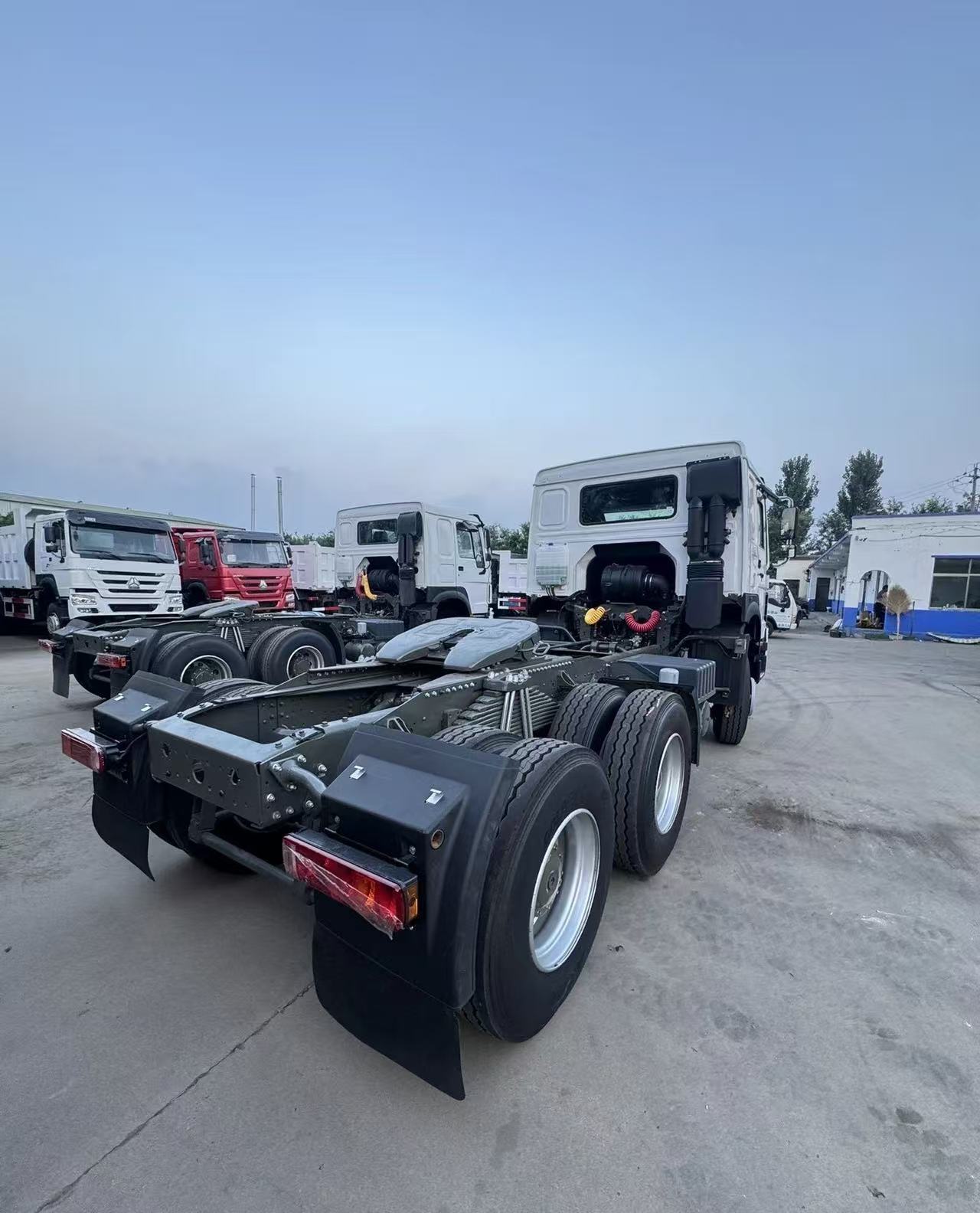 Factory Spot Brand New Remanufactured Sinotruk HOWO 371 6×4 Heavy Duty Tractor Head Euro II 371HP Mechanical Pump Engine 16 Ton Heavy Axle For Mine Coal Container Heavy Haul Bulk Export With Full Customs Clearance Documents