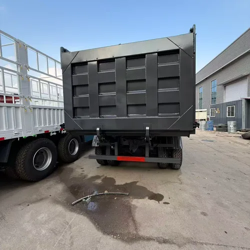 Refurbished Sinotruk Howo 6X4 Dump Truck 380HP Customized Tipper Truck For Global Export