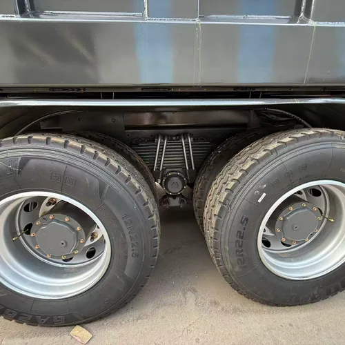 Refurbished Sinotruk Howo 6X4 Dump Truck 380HP Customized Tipper Truck For Global Export