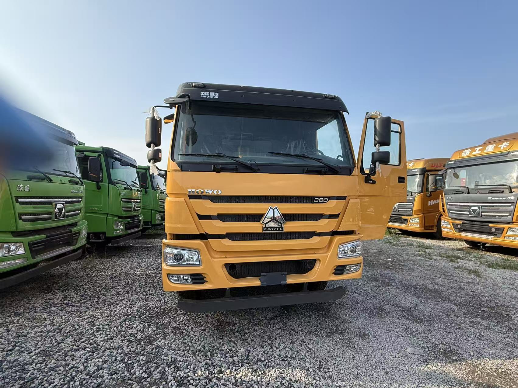 Brand New Sinotruk Howo 6X4 Dump Truck 380HP 12.5 Ton Payload Tipper Truck Export Price 19110-23520 USD