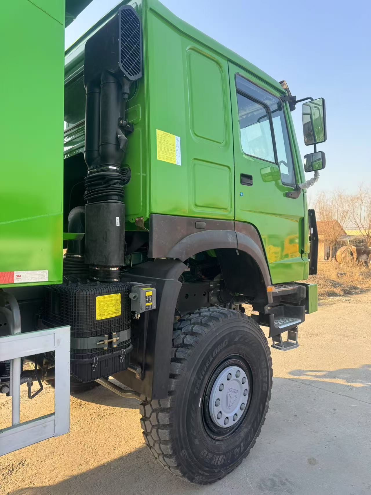 HOWO 6X6 All Wheel Drive Dump Truck