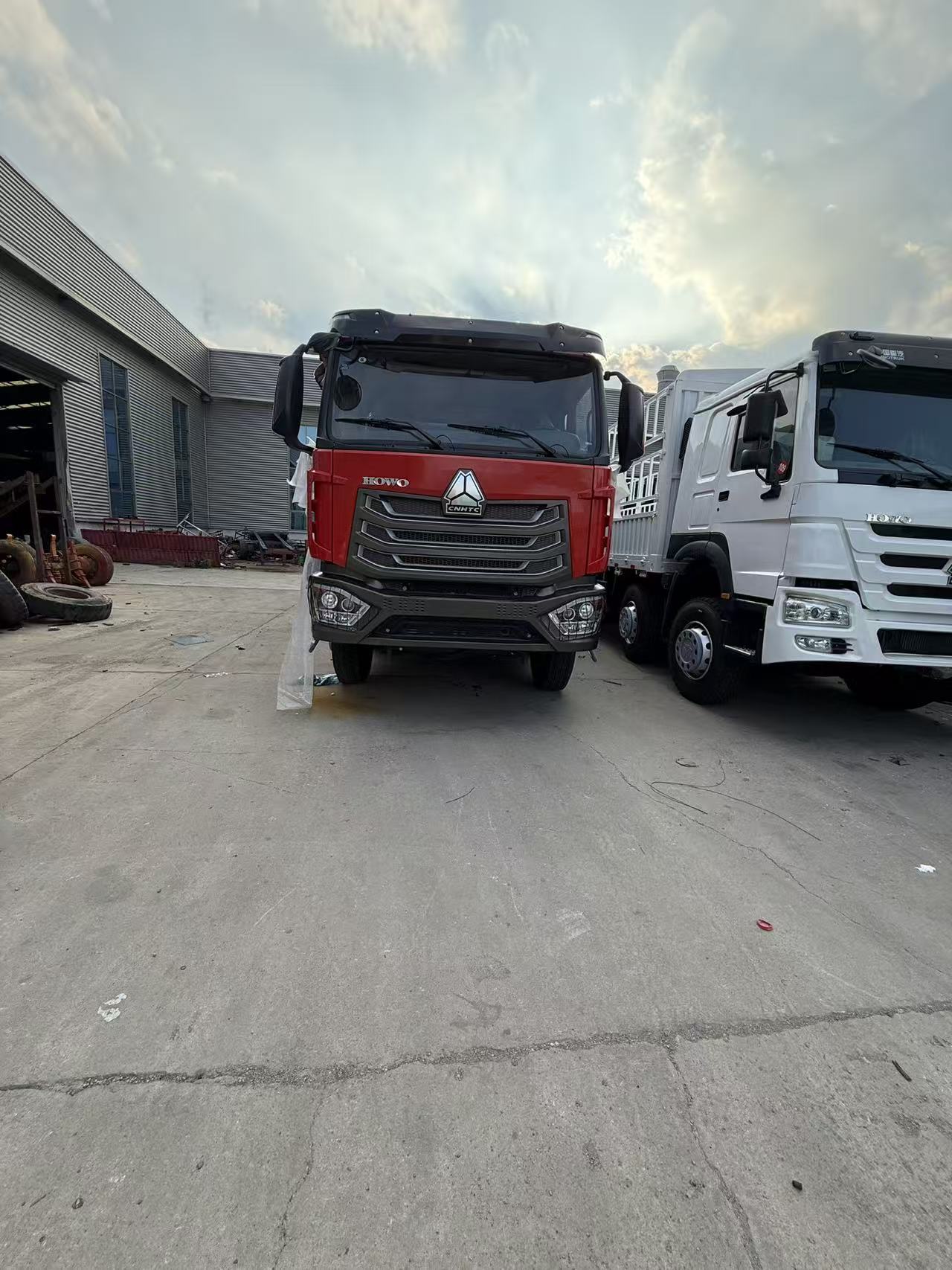 Refurbished Sinotruk Howo 6X4 Dump Truck 380HP Customized Tipper Truck For Global Export