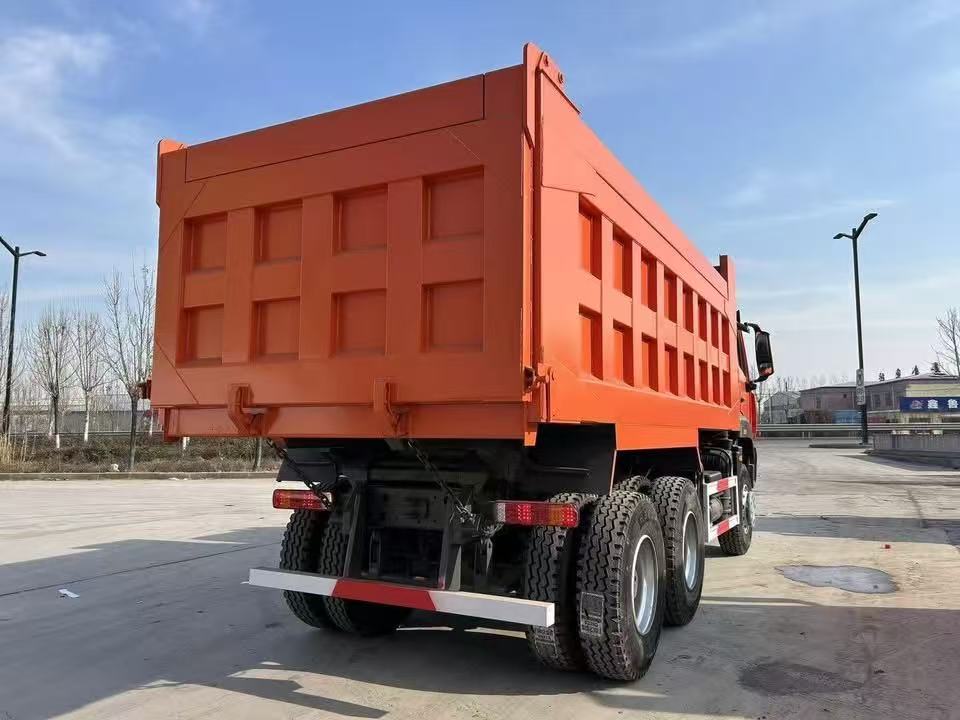 SINOTRUK HOWO 6×4 Dump Truck 371HP 10 Tires 5.8m Cargo Box Tipper Truck Custom Refurbishment For Oversea Export