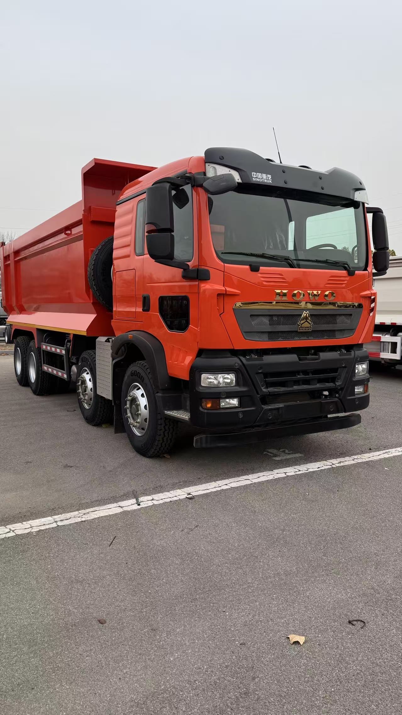 SINOTRUK HOWO TX 8×4 Tipper Dump Truck