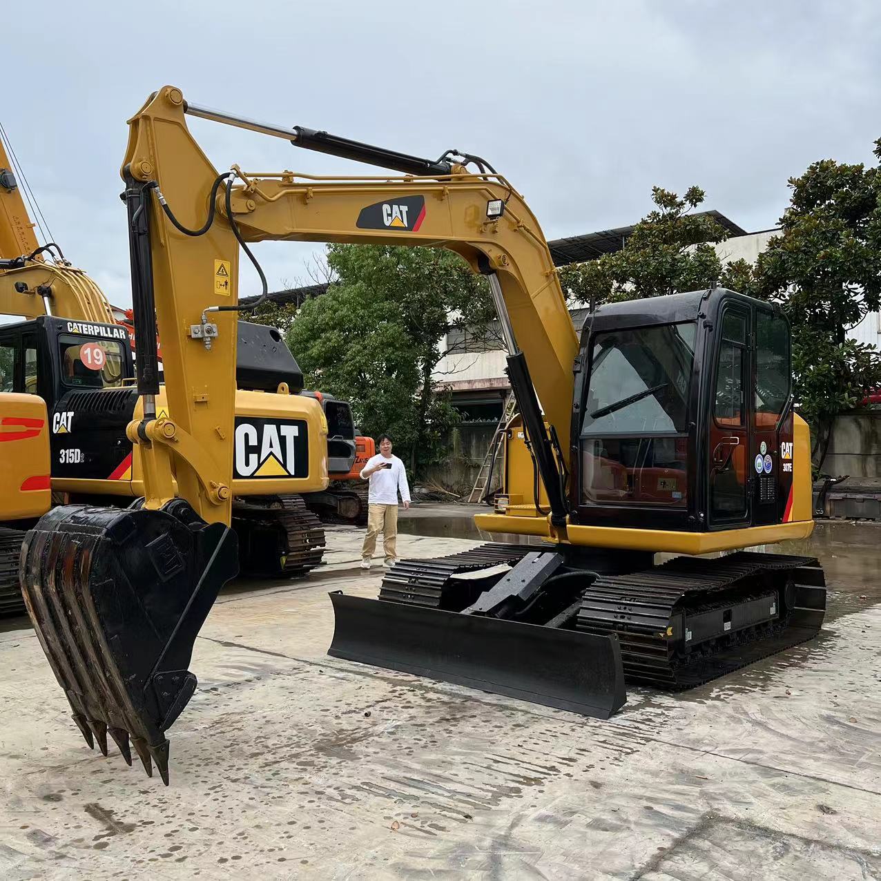 Used Excavator Original Japan Cat 320d 330d 336D Caterpillar 320d2 320d2l 312D Cheap Secondhand Diggers 312D 320d2gc 312 325 320gc 305.5 with CE/EPA Certificate