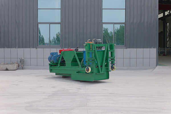 Brand New Portable Wheel Concrete Channel Forming Machine Self-moving No Towing Required Rural Field Irrigation Ditch Equipment Whole Machine Export Support FOB USD Quotation Bulk Container Shipment