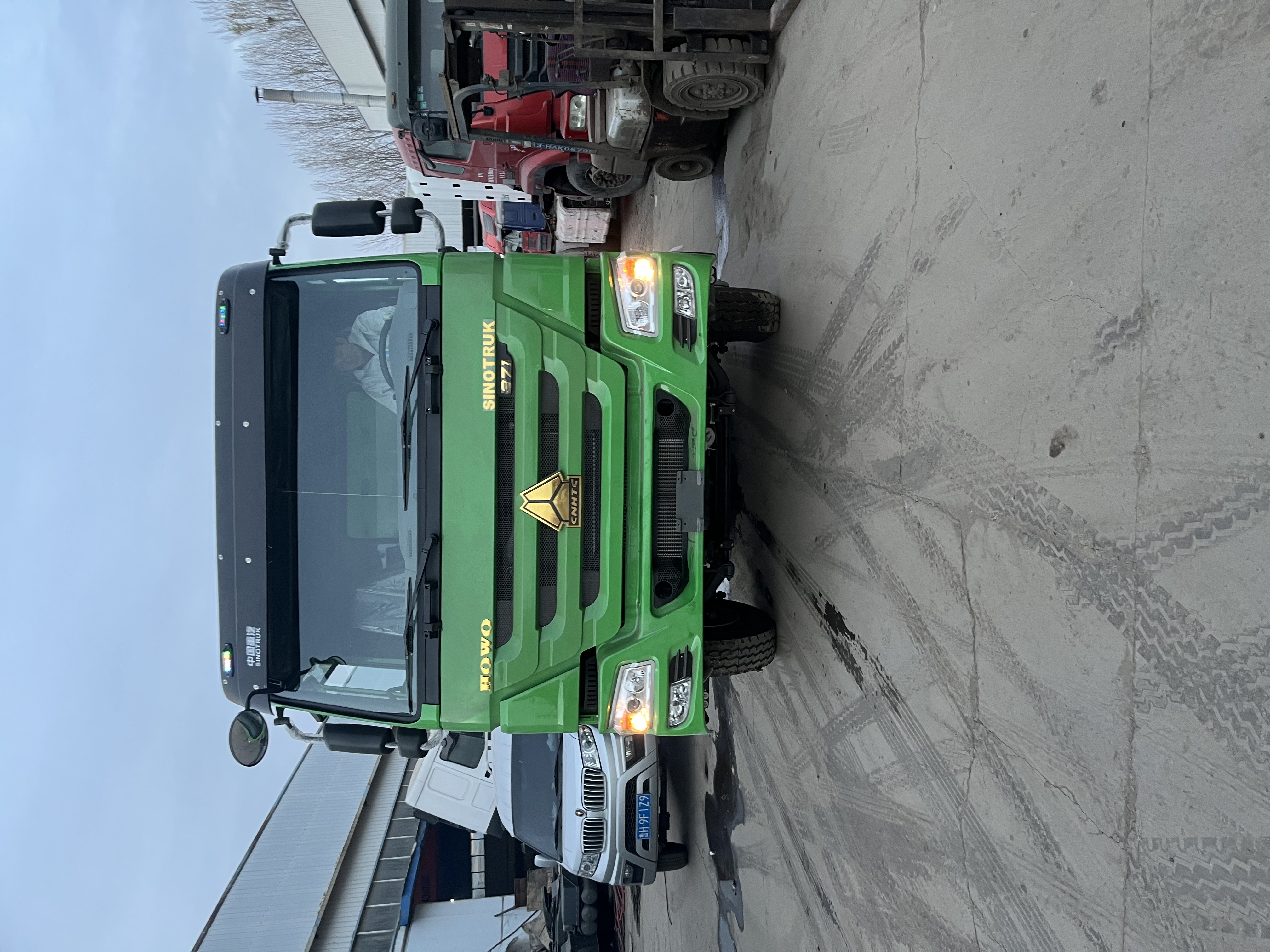 XCMG, HOWO，dump truck