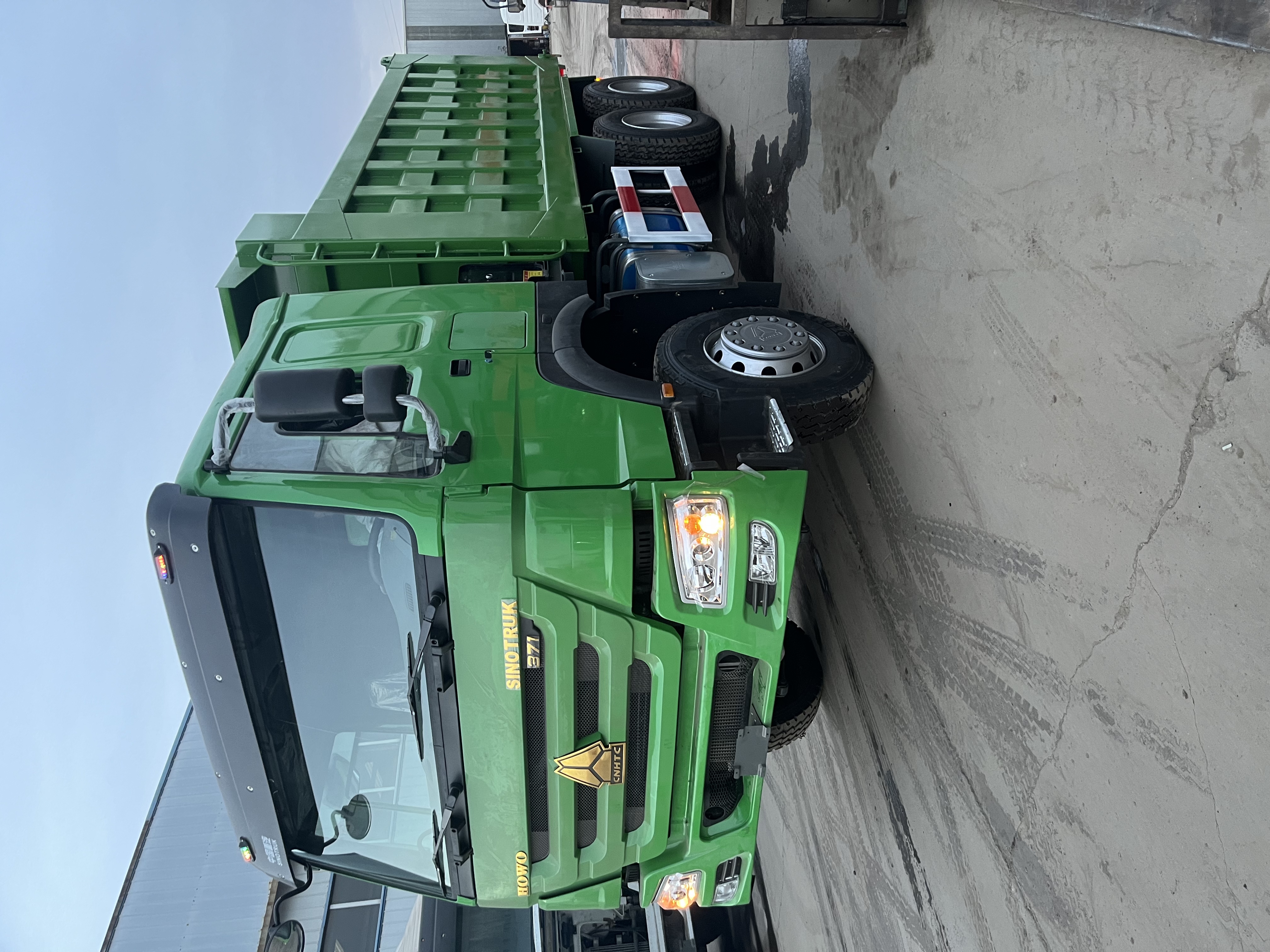 XCMG, HOWO，dump truck