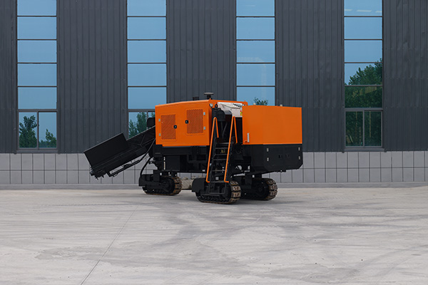 Large Diesel Crawler Asphalt Paver Intelligent Auto Leveling Road Paving Machinery For Overseas Highway Construction Project Whole Machine Export Support USD PI Bulk Container Shipment