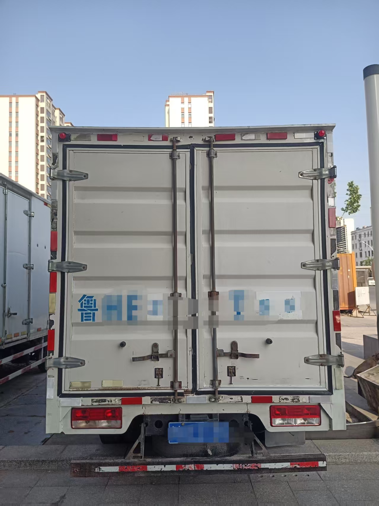Used 2020 FOTON M3 4.2m Box Light Truck Quanchai Engine Power Steering Air Brake 700R16 Tyres For City Fresh Goods Logistics Distribution Bulk Export FOB USD Price Available