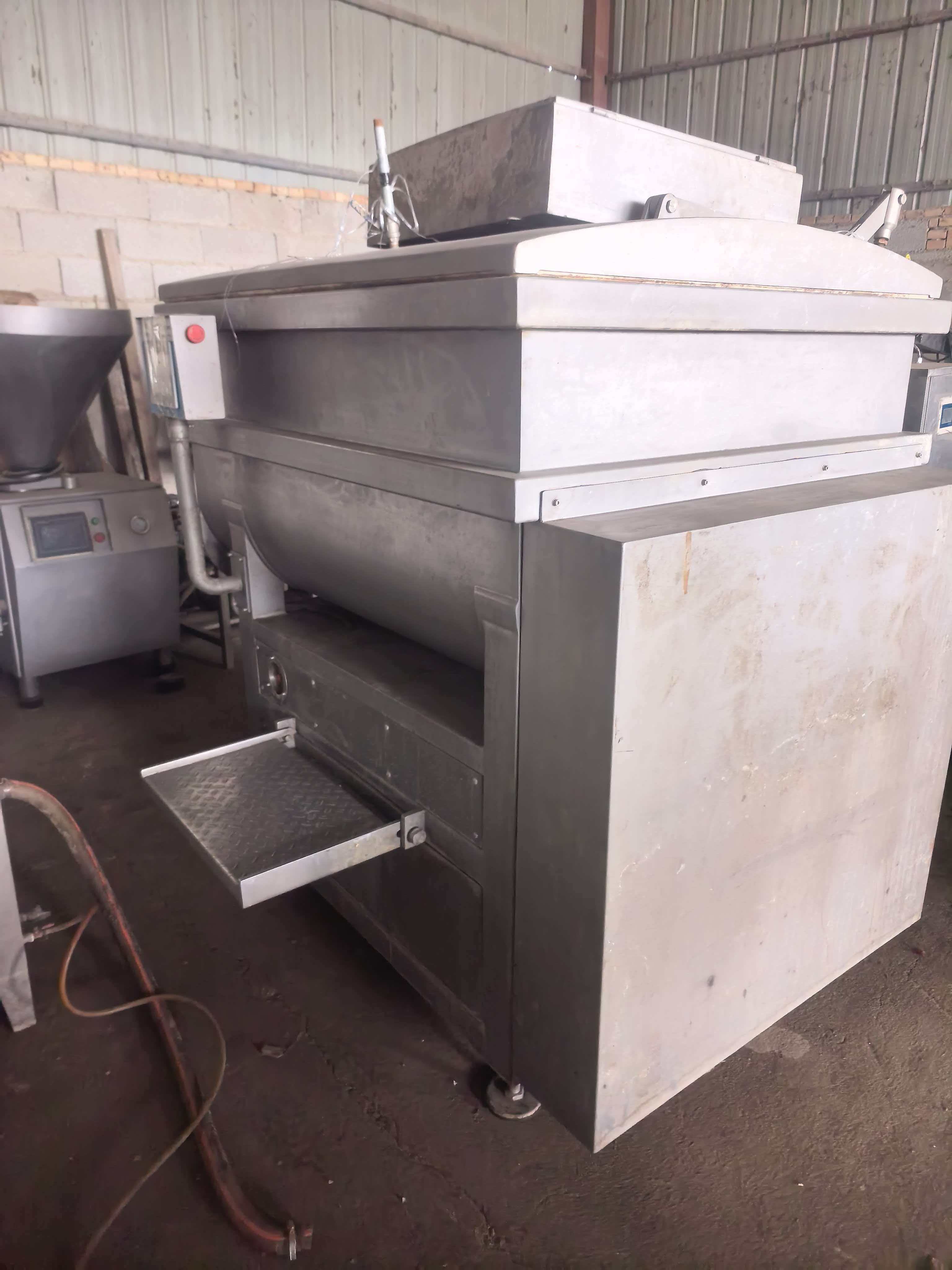 Used Horizontal Vacuum Meat Mixer 304 Stainless Steel Double Shaft Stuffing Blending Machine For Sausage Ham Meatball Dumpling Filling Processing Factory Bulk Export FOB USD Price Available
