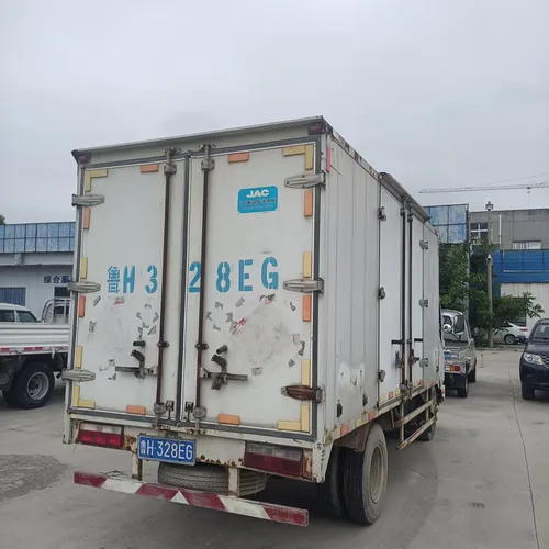 Used Golden Logo JAC SHUAILING 4.2m Box Light Truck WP3Q124E41 Euro 4 Diesel Engine Power Steering Air Conditioner 700R16 Tyres For City Fresh Goods Express Logistics Distribution Bulk Export FOB USD Price Available