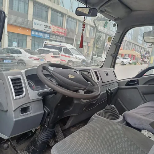 Factory Supply Second Hand HOWO Wide Five-door Delivery Truck For Fruit Vegetable Building Material Bulk Container Export To Southeast Asia Market