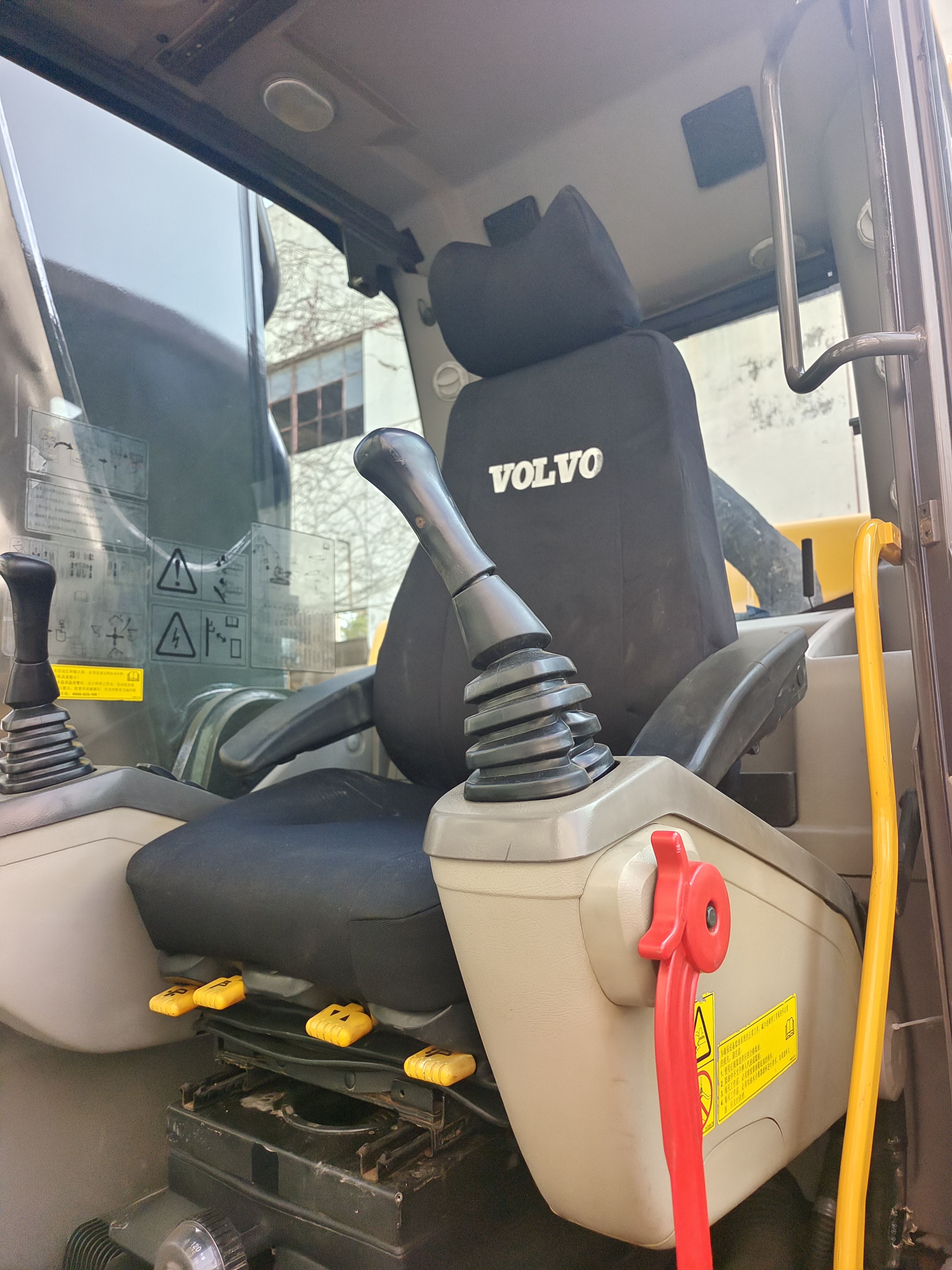 Volvo EC350D -28th Anniversary Promotion Price