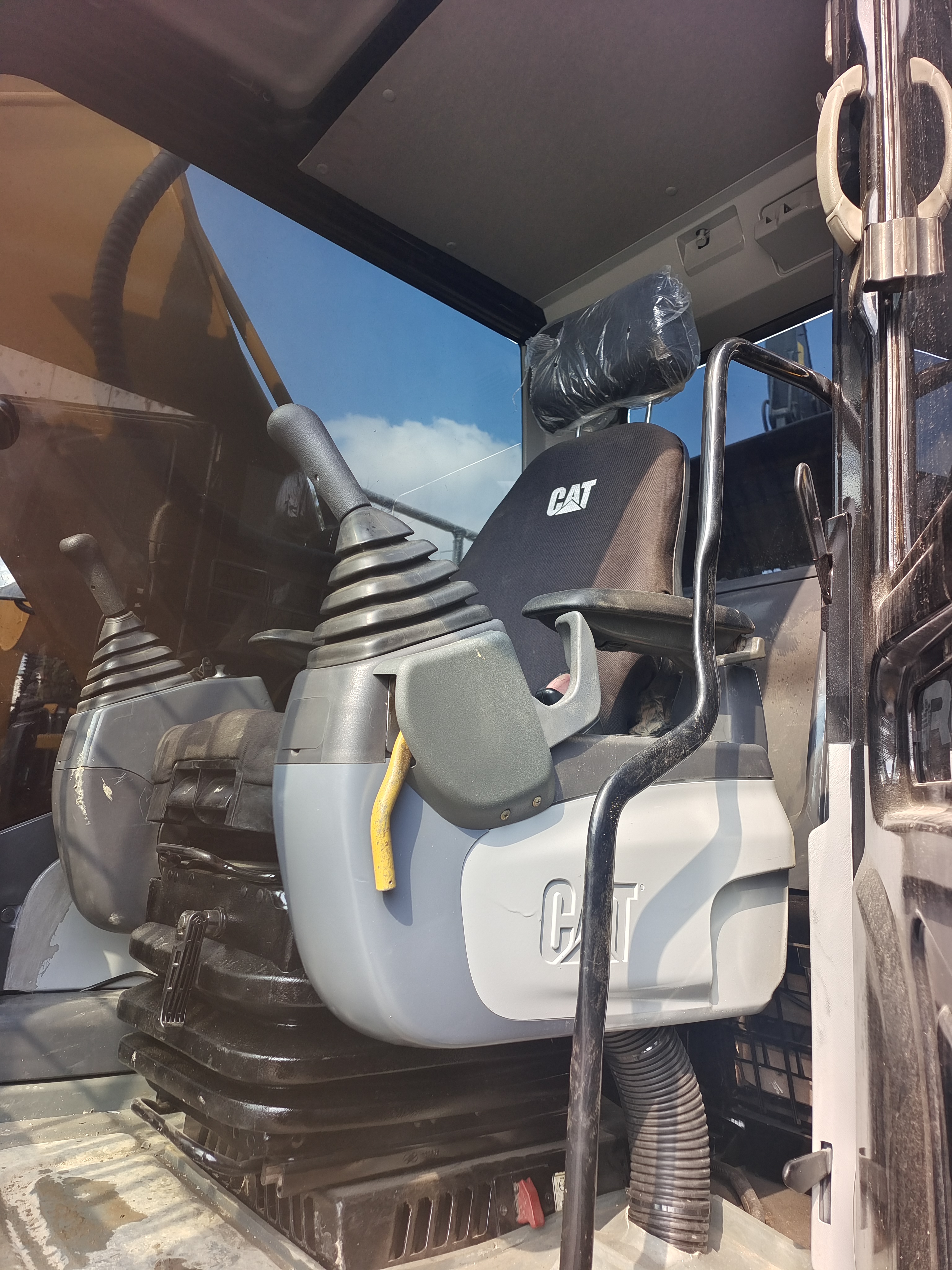 Caterpillar 330D Second Hand Excavator for Sale